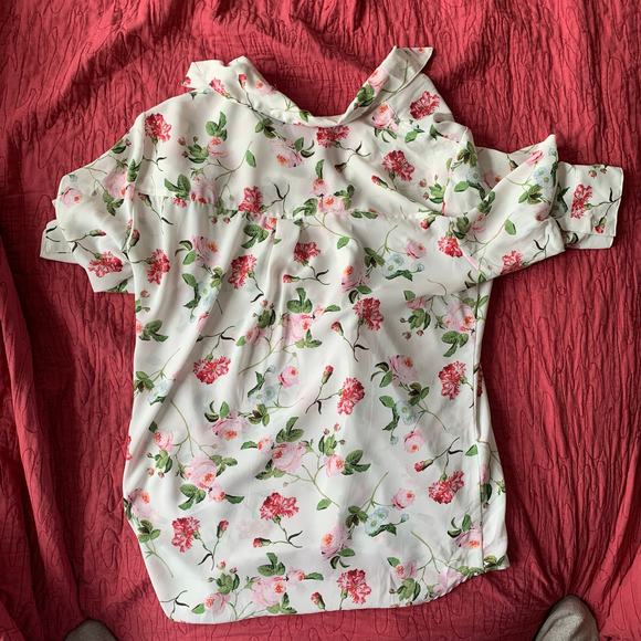 Express White Chiffon Collared Button Down White Floral Shirt LARGE Roll Tab - Picture 16 of 16